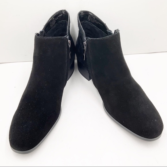 🆕{H By Halston} Lana Leather Calf Hair Black Booties - Picture 6 of 16